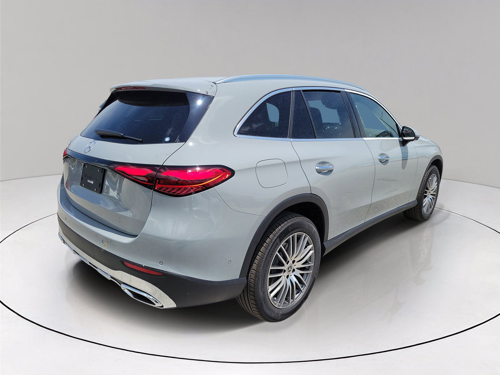 New 2027 MANUFAKTUR Alpine Grey Mercedes-Benz GLC 300 image 36