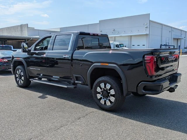 Used 2024 Onyx Black GMC Denali image 5
