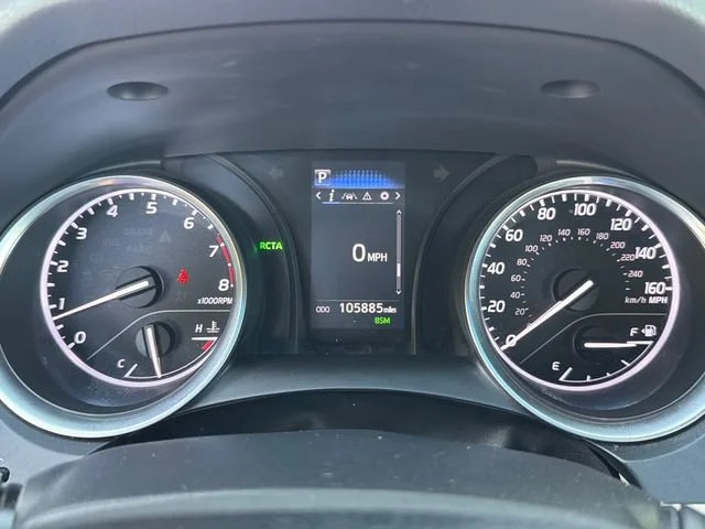 Used 2018 Red Toyota LE image 26