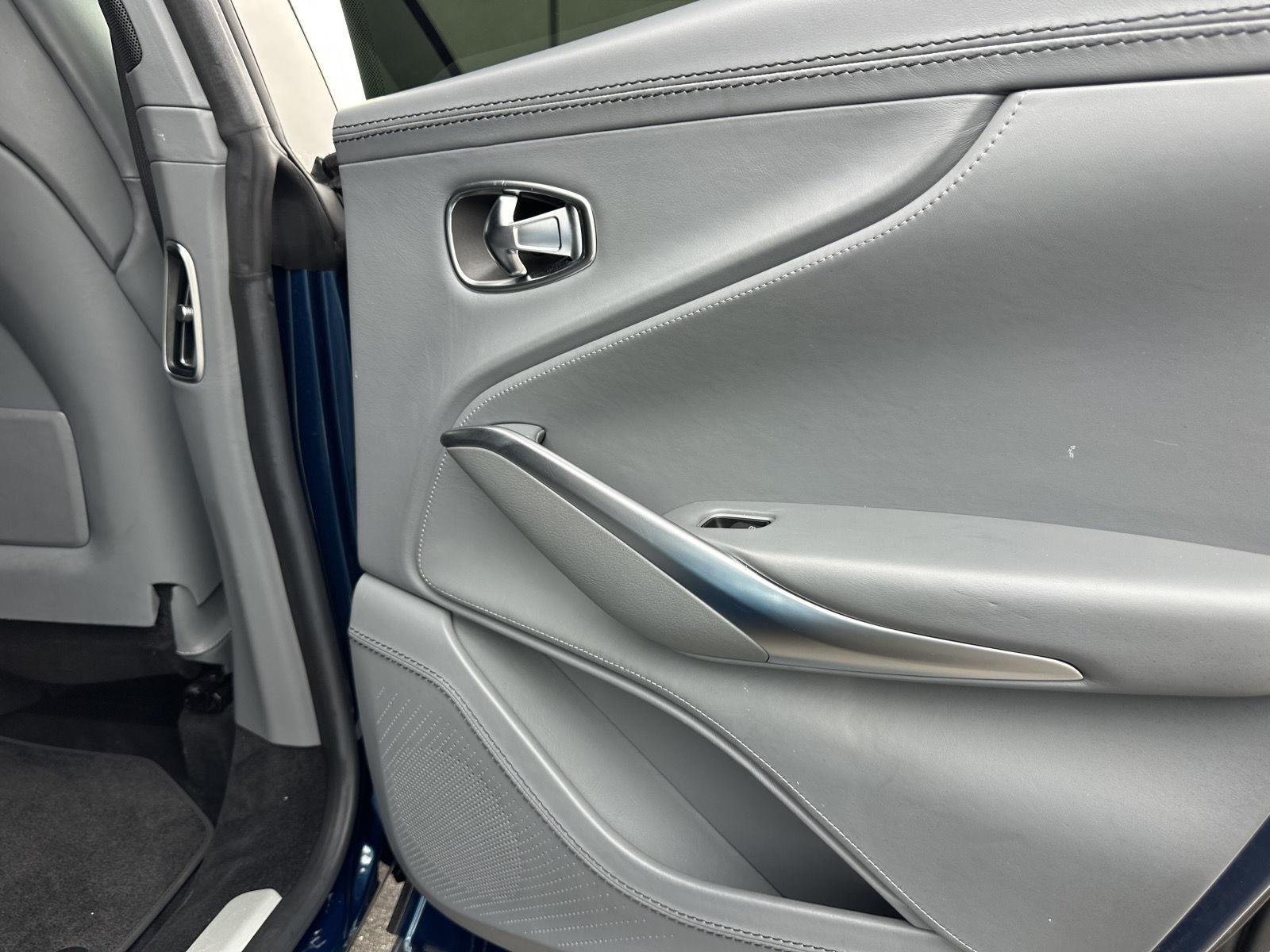 Used 2021 Ocellus Teal Aston Martin Base image 19
