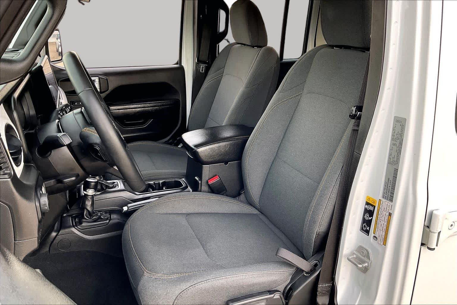 Used 2024 Bright White Clearcoat Jeep Sport S image 7