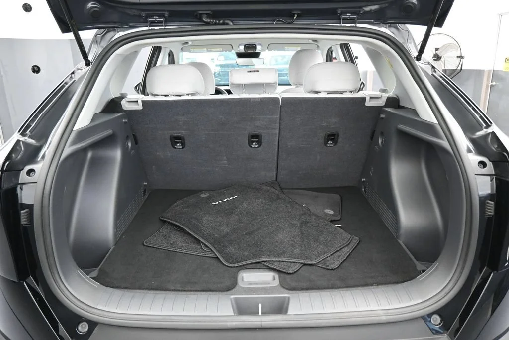 Used 2026 Abyss Black Pearl Hyundai SEL Sport image 34