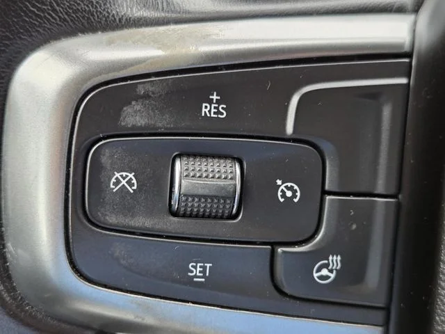 Used 2021 White Chevrolet LT image 19