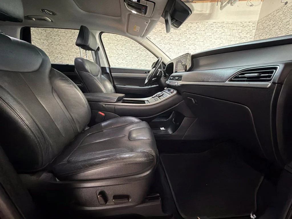 Used 2020 Sierra Burgundy Hyundai SEL image 12
