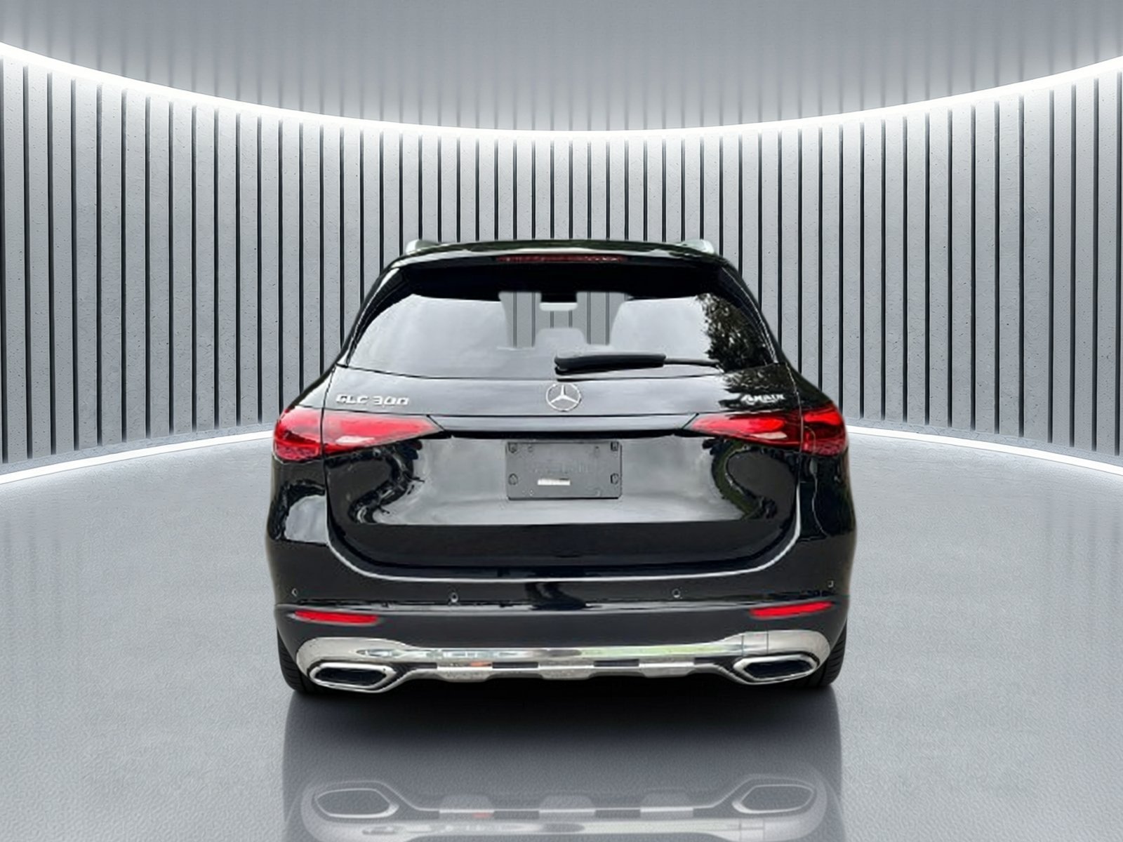 Certified Used 2023 Black Mercedes-Benz GLC 300 image 4