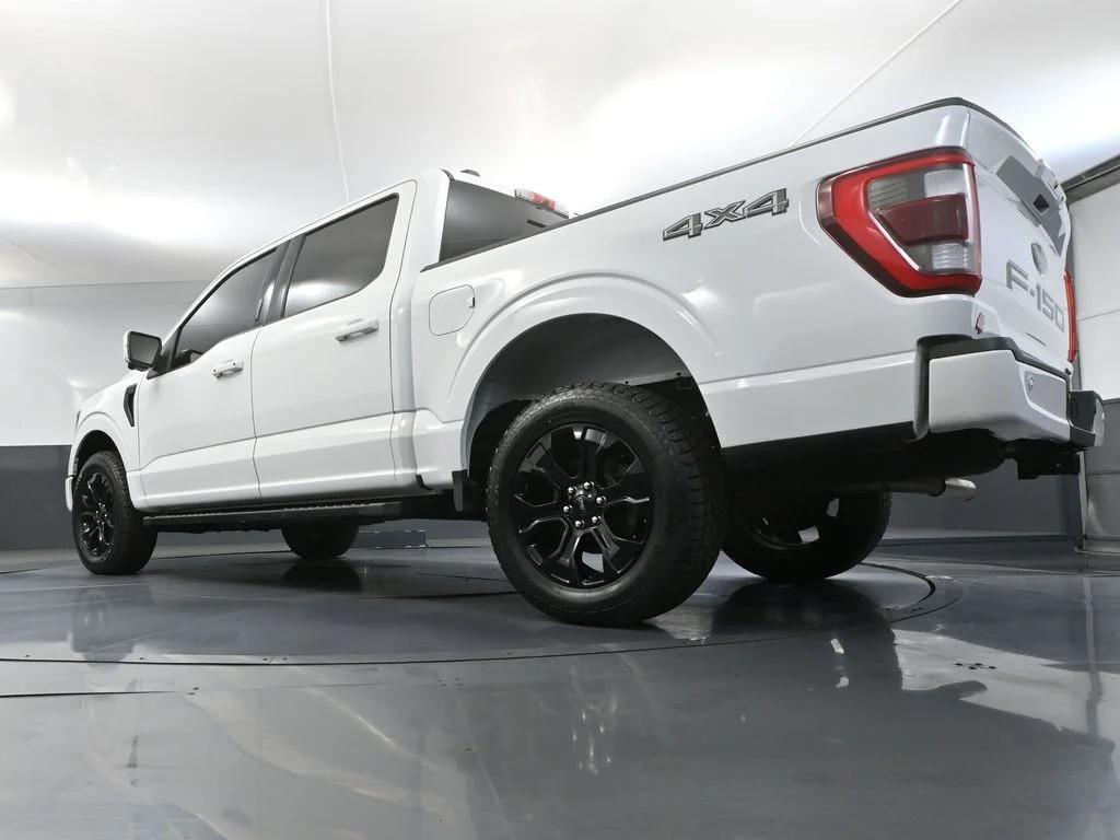 Used 2022 White Ford Lariat image 51