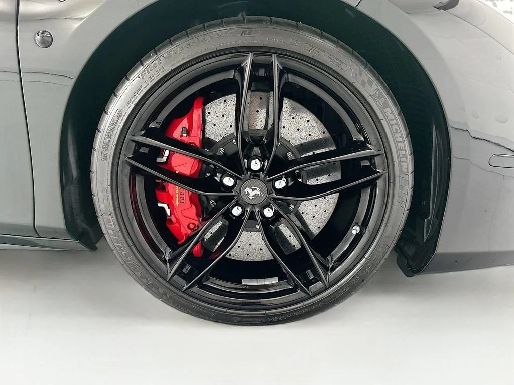 Used 2018 Nero Ferrari  image 34