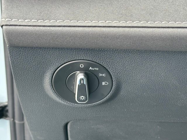 New 2026 Monument Gray W/Deep Black Roof Volkswagen 1.5T SE Black image 25