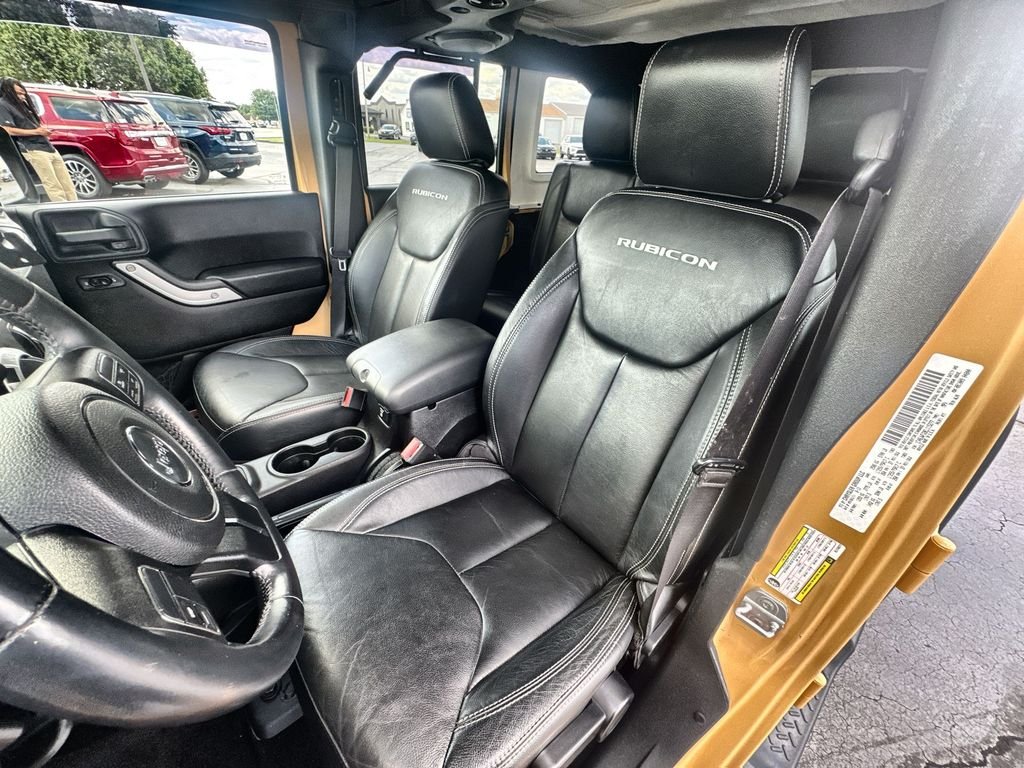 Used 2014 Beige Jeep Unlimited Rubicon image 11