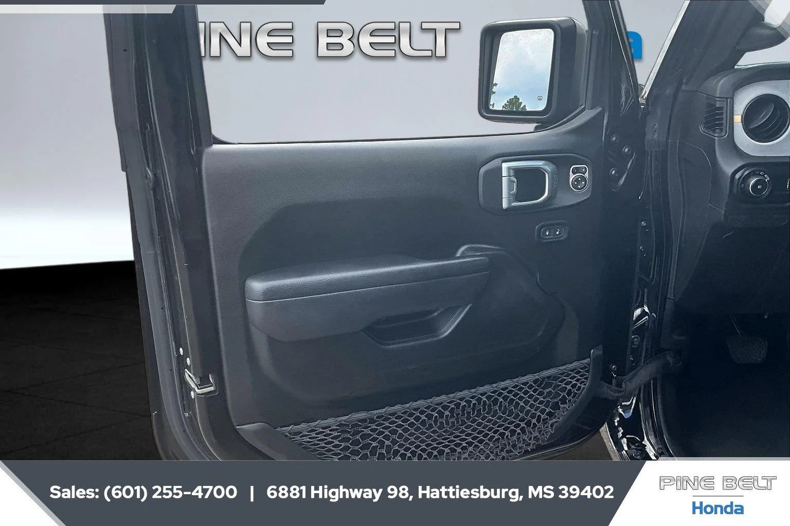 Used 2024 Black Clearcoat Jeep Sport S image 17