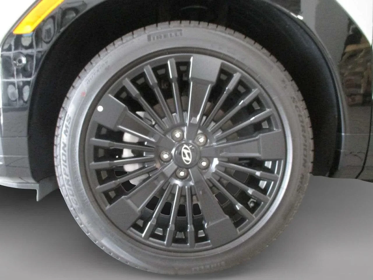 New 2025 Silver Hyundai Calligraphy image 5