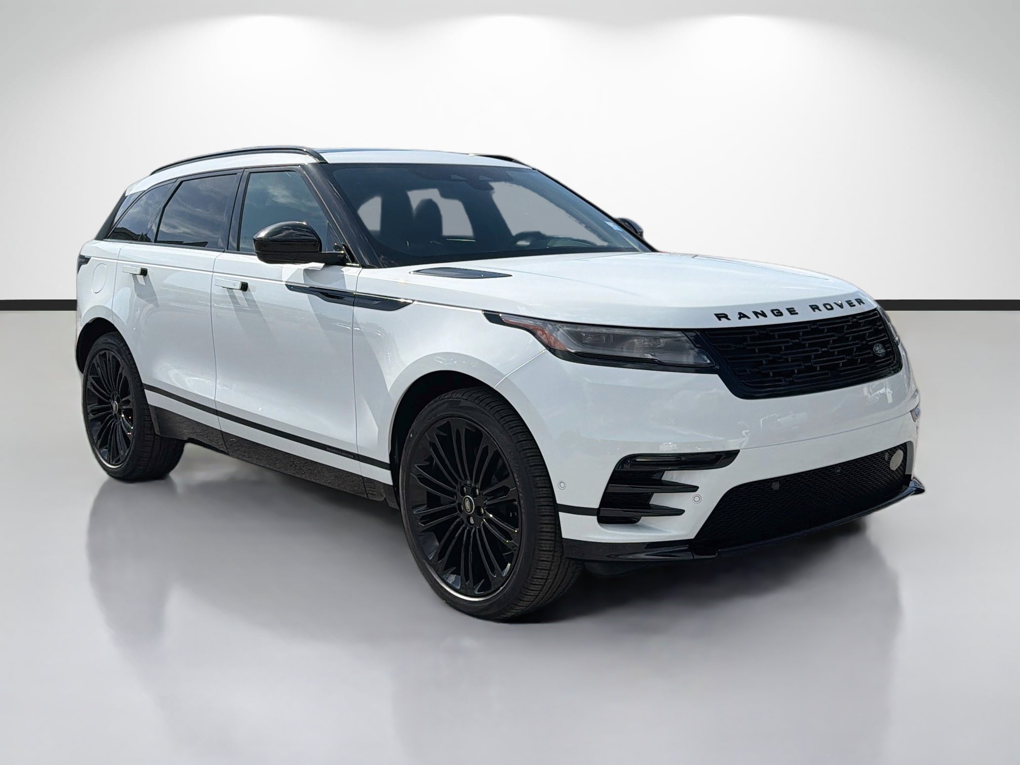 New 2026 Fuji White LAND ROVER  image 7