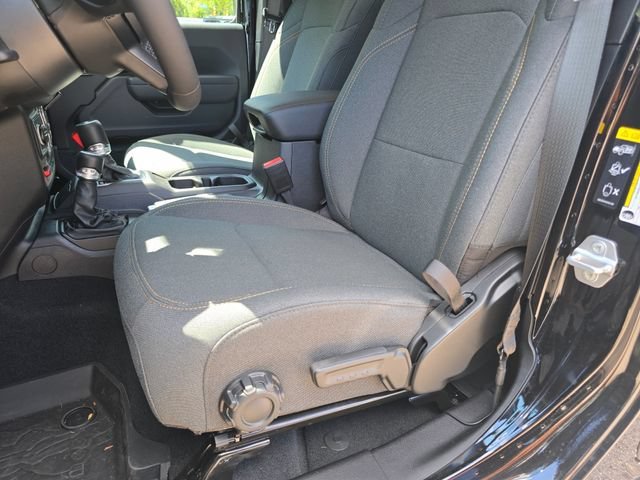 2026 Jeep Wrangler 4-Door Willys - Photo 6