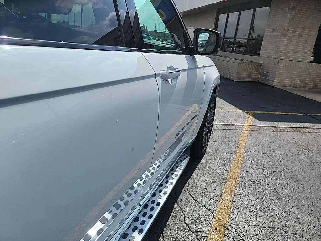 Used 2021 Bright White Clearcoat Jeep Summit image 12