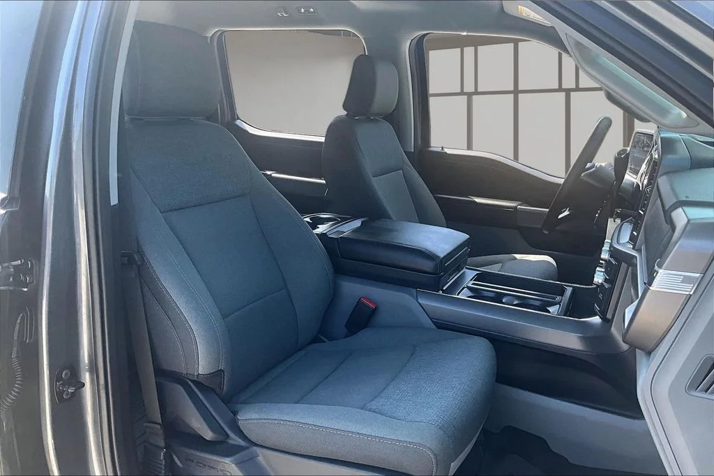 Used 2026 Gray Ford XLT image 27