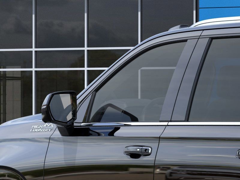 2026 Chevrolet Suburban High Country - Photo 12
