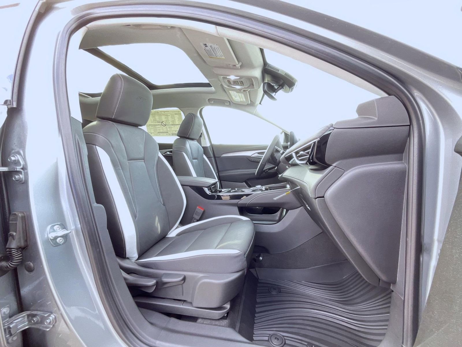 2026 Buick Envision Sport Touring - Photo 15