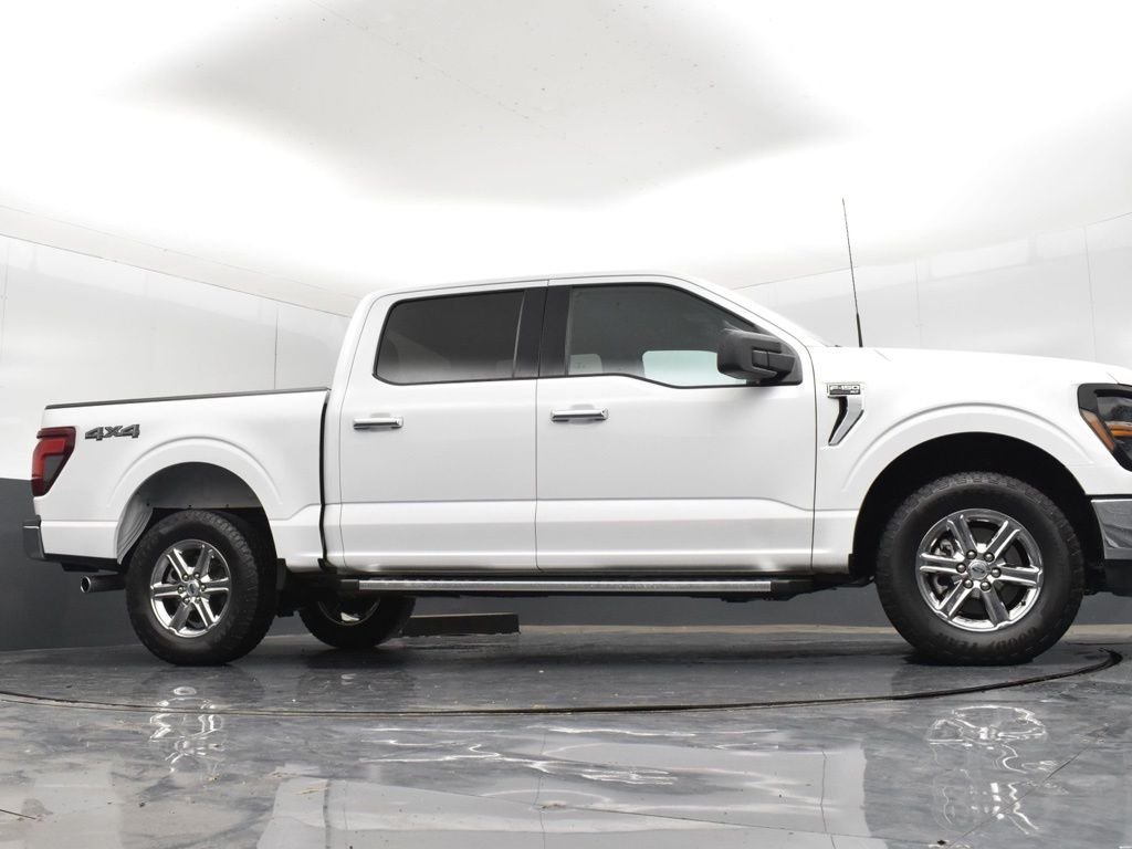 Used 2025 White Ford XLT image 23