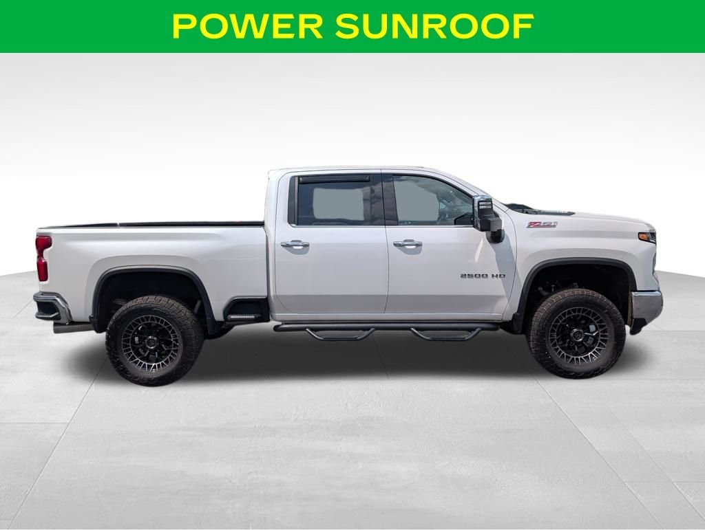 Used 2024 Iridescent Pearl Tricoat Chevrolet LTZ image 6