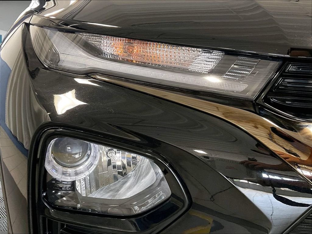 Used 2023 Black Chevrolet RS image 33
