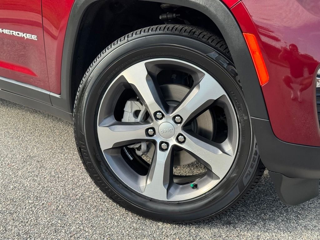 Used 2024 Red Jeep Limited image 8