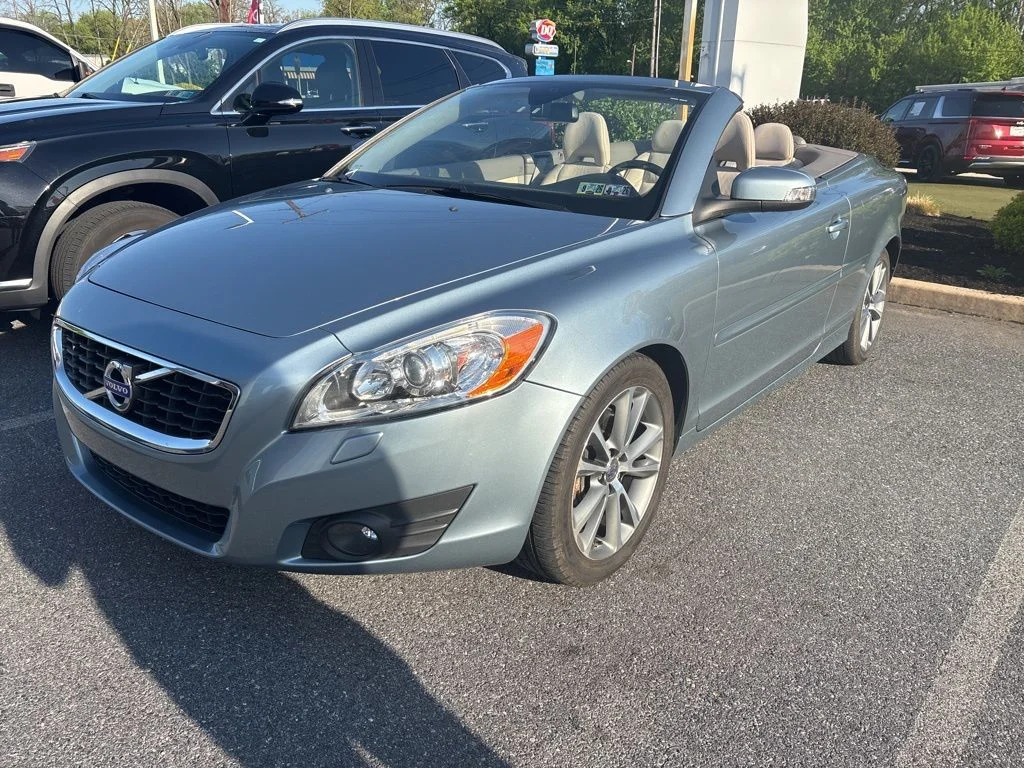 2011 Volvo C70's photo