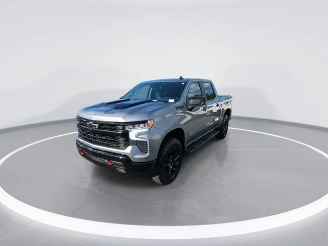 Used 2025 Gray Chevrolet LT Trail Boss image 4