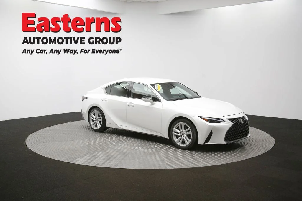 Used 2021  Lexus 300 image 47