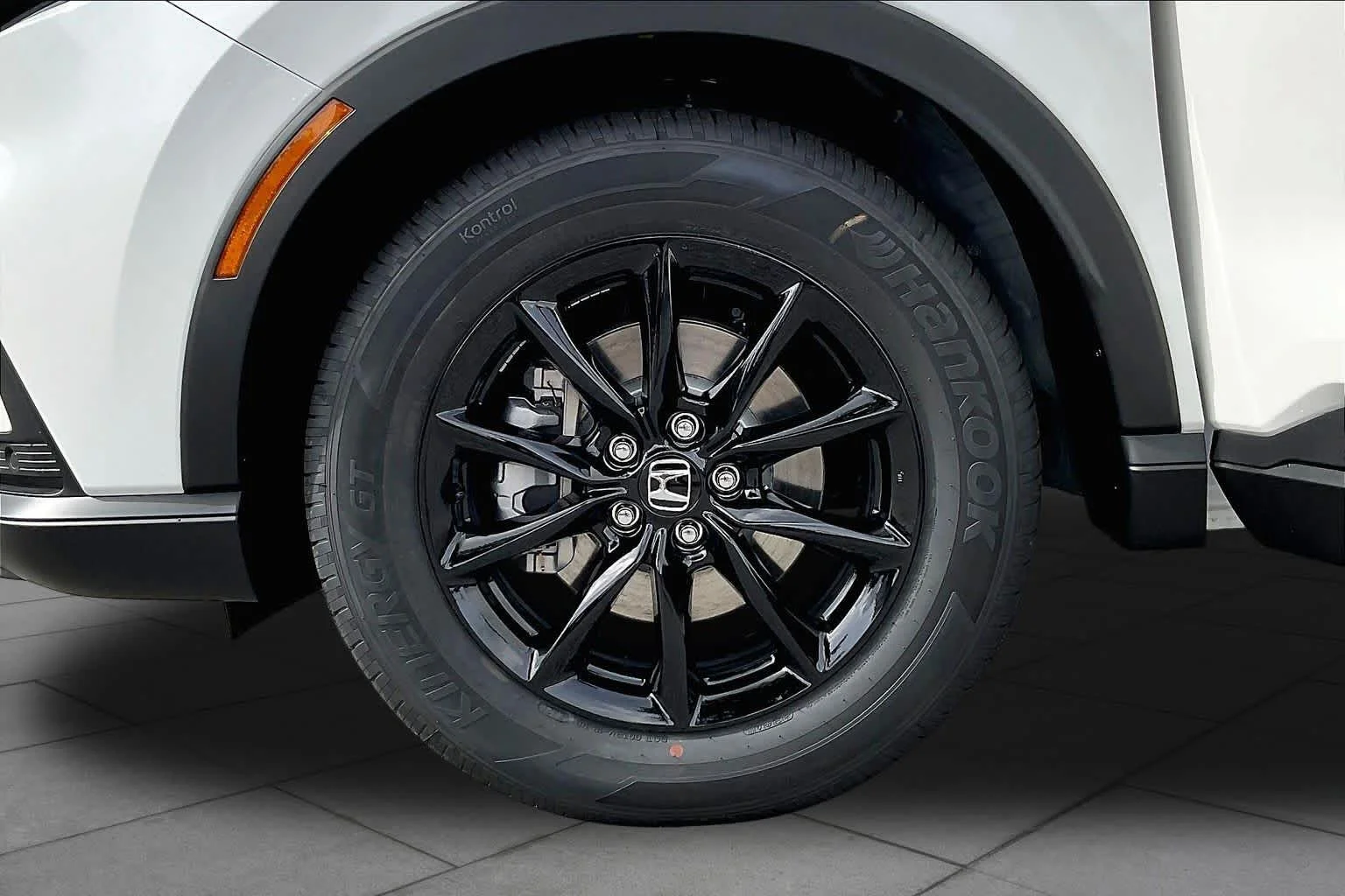 New 2026 Platinum White Pearl Honda Sport-L image 11