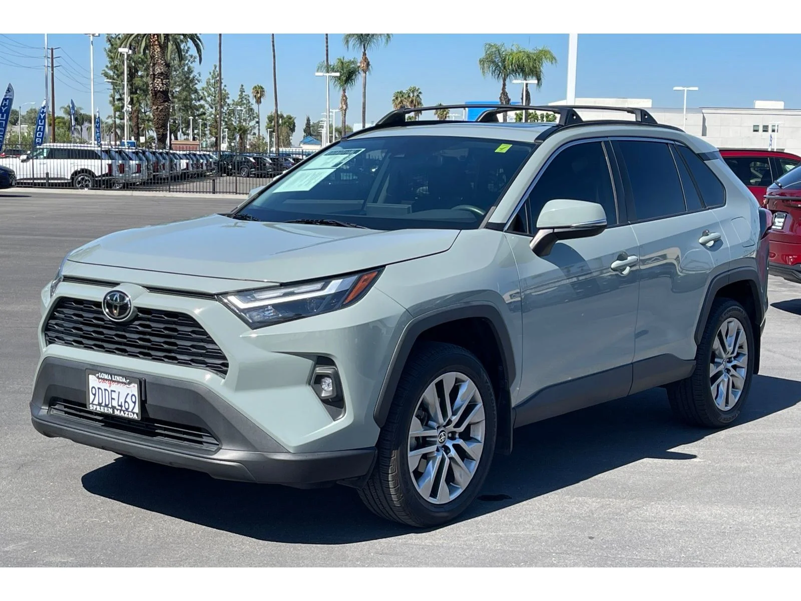 Used 2022 Lunar Rock Toyota XLE Premium image 2