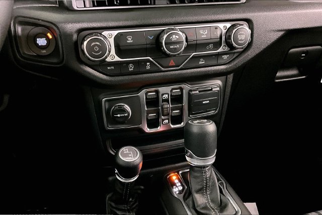 New 2026 Anvil Clear-Coat Exterior Paint Jeep Sport image 6