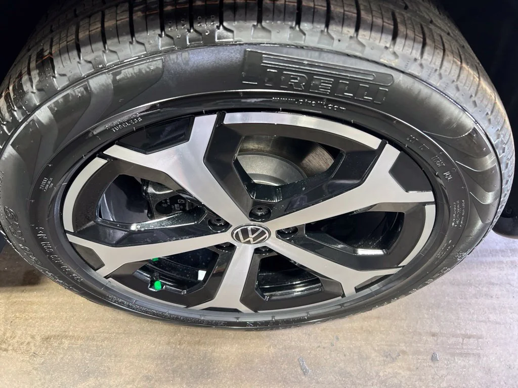 New 2026 Blue Volkswagen SE image 27