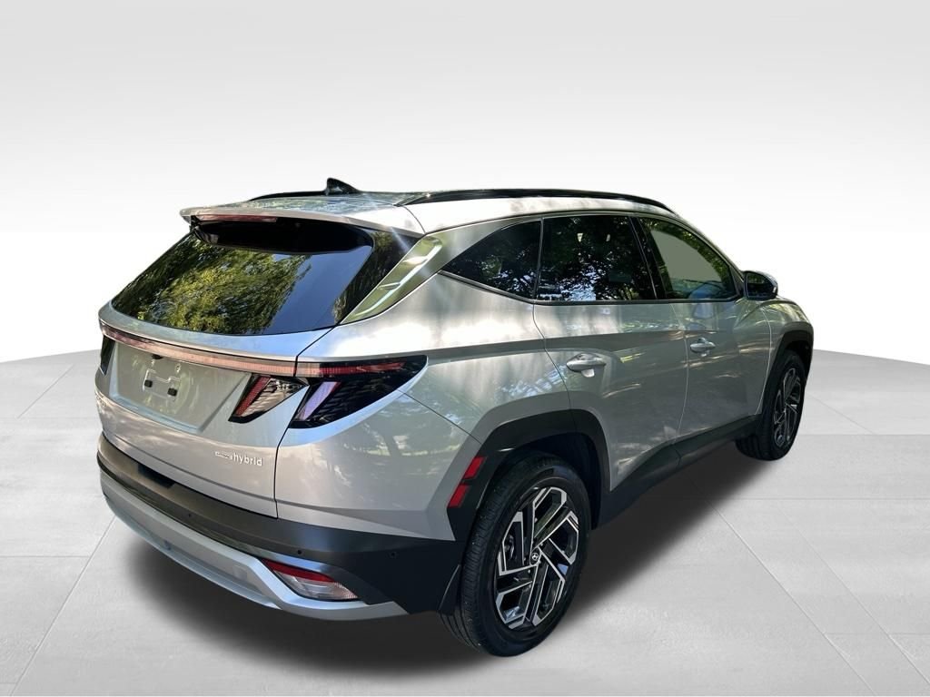 Used 2025 Silver Hyundai Limited image 5