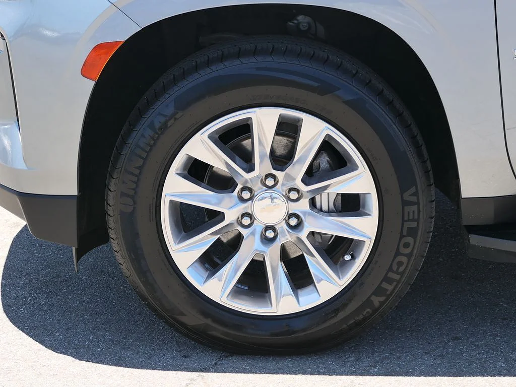 Used 2024 Sterling Gray Metallic Chevrolet Premier image 8