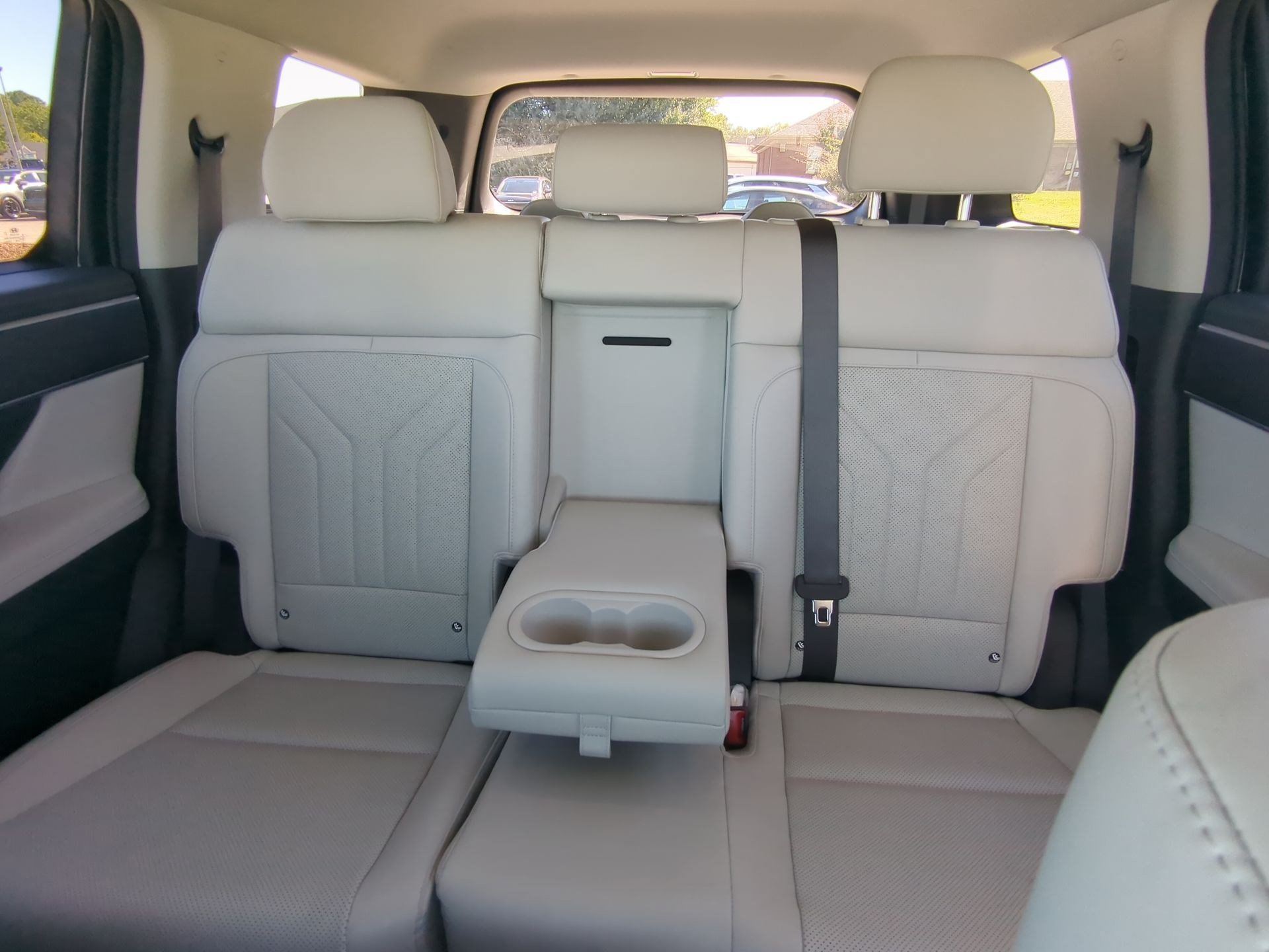 Used 2026  Hyundai SEL image 19