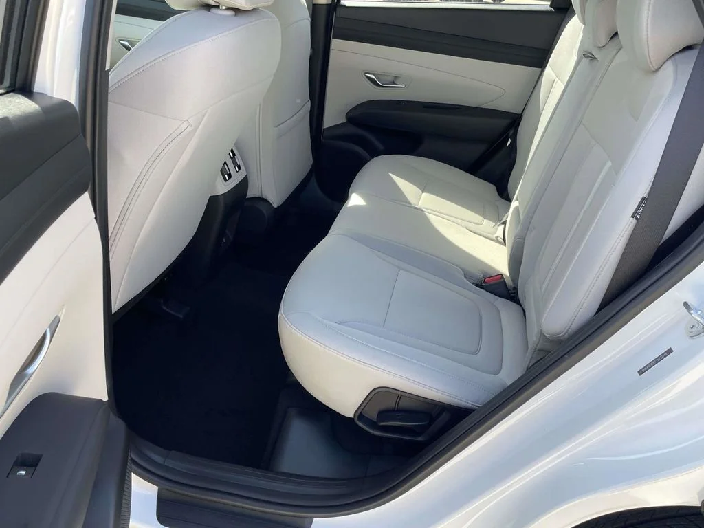 New 2026 White Hyundai SEL image 9
