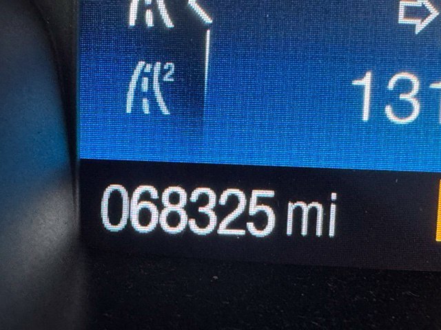 Used 2018 Oxford White Ford SE image 4