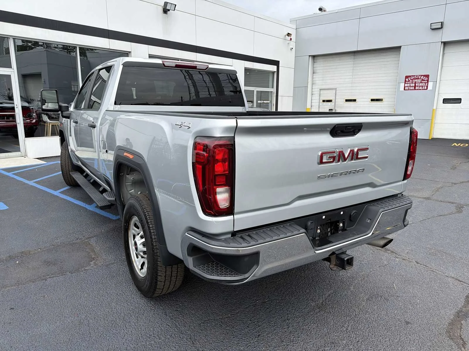 Used 2023 Quicksilver Metallic GMC Pro image 5