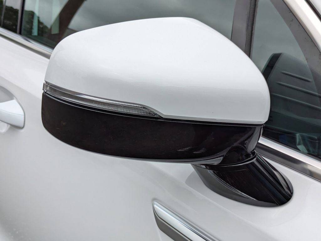 New 2026 Glacial White Pearl Kia LX image 11