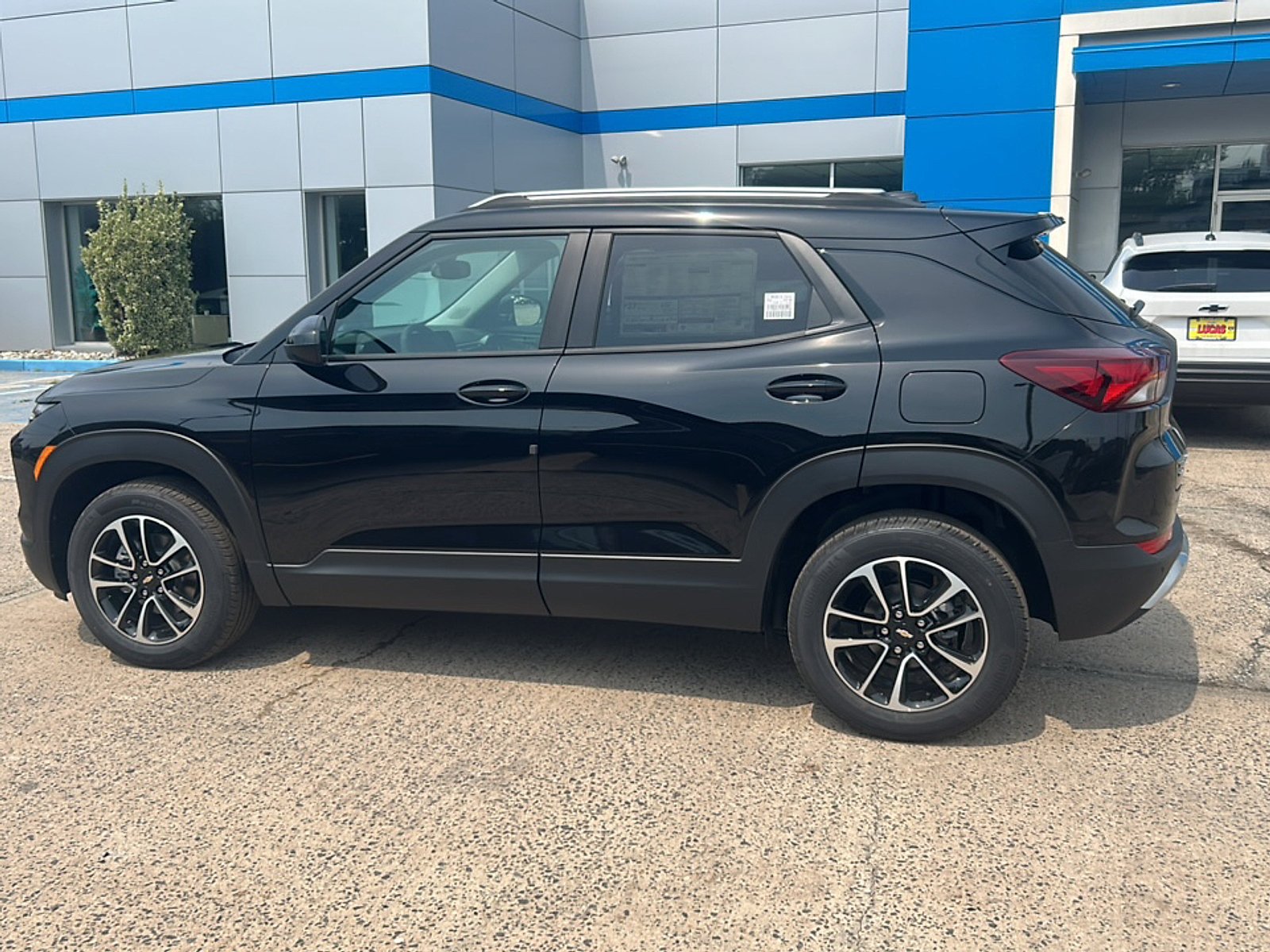 2026 Chevrolet Trailblazer LT - Photo 9