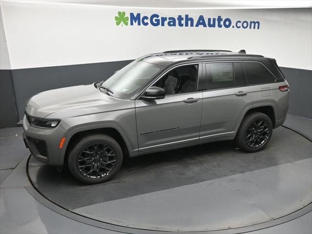 New 2027 Sting-Gray Clear-Coat Paint Jeep Summit image 21