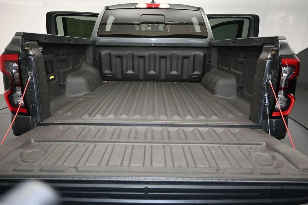 Used 2024 Gray Metallic Ford XLT image 11