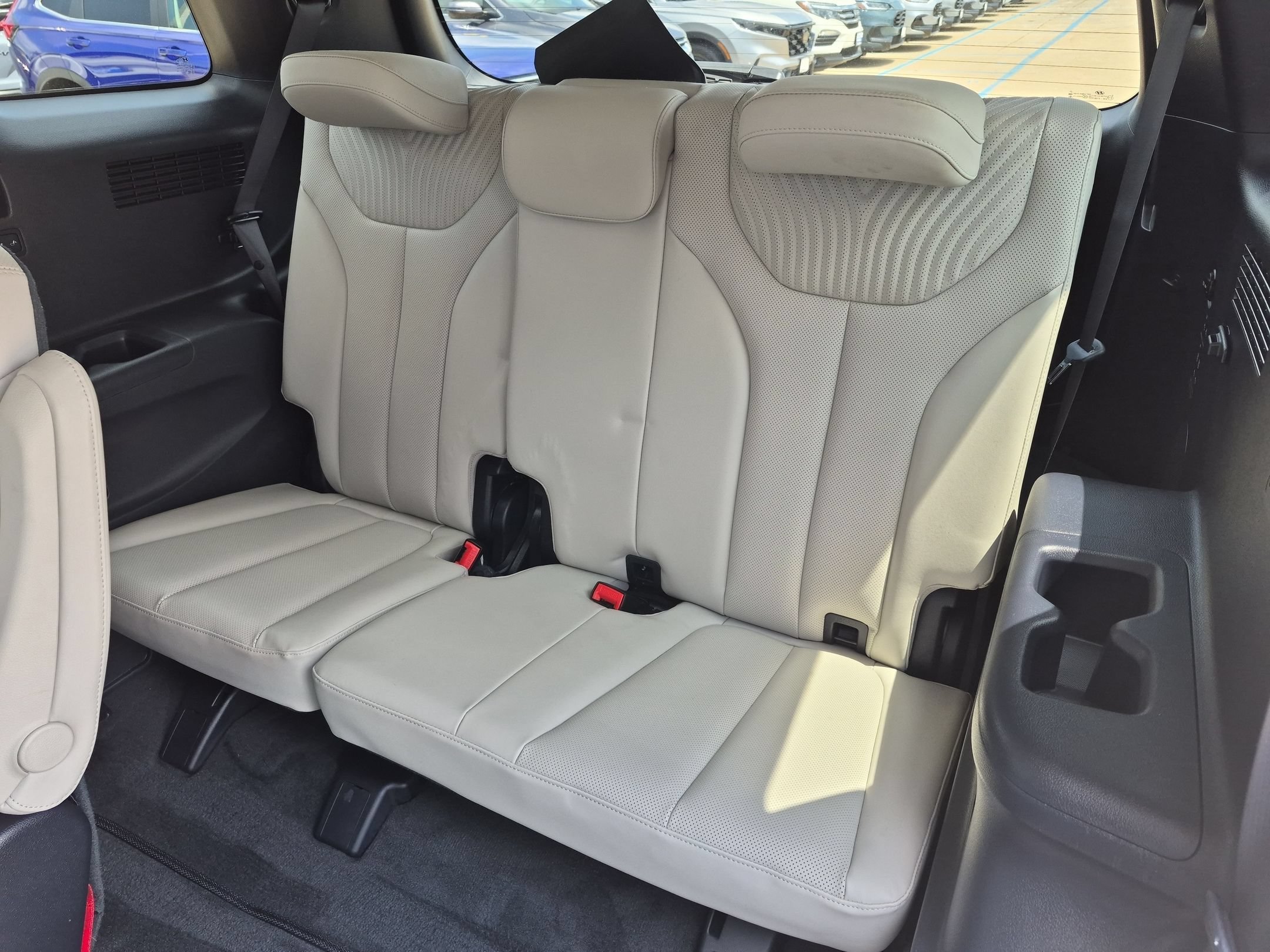 Used 2023 Hyper White Hyundai Calligraphy image 24