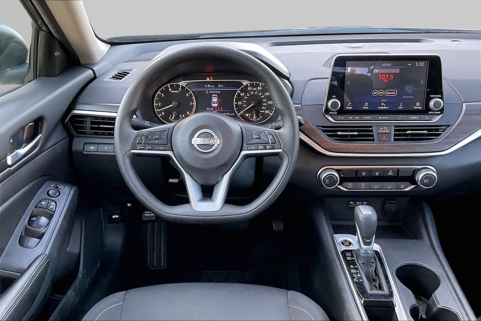 Used 2025 Gun Metallic Nissan SV image 4