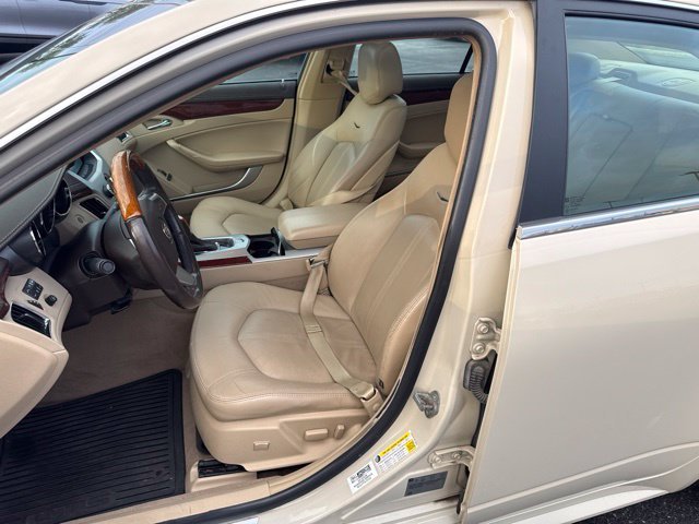 Used 2011 White Cadillac Luxury image 8