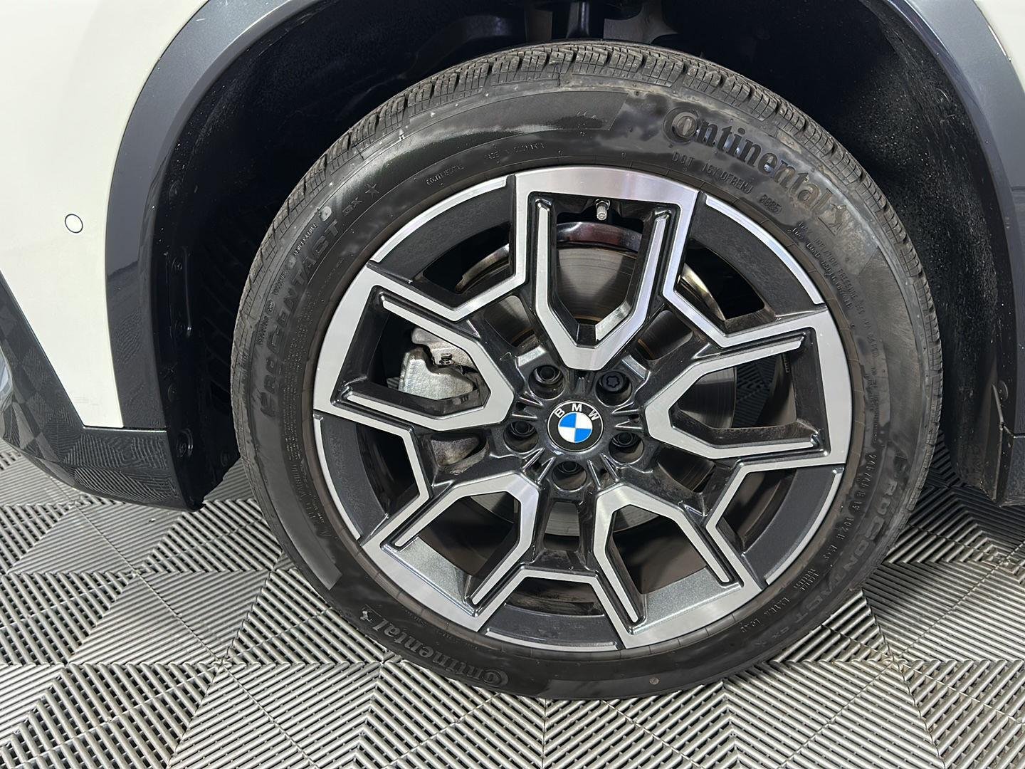 New 2026 Alpine White BMW xDrive28i image 6
