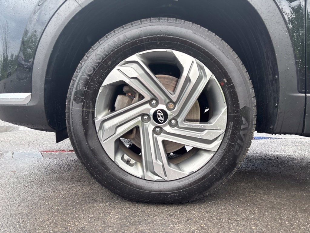 Certified Used 2021 Black Hyundai SEL image 9