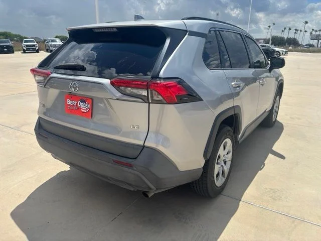 Used 2020 Silver Toyota LE image 6