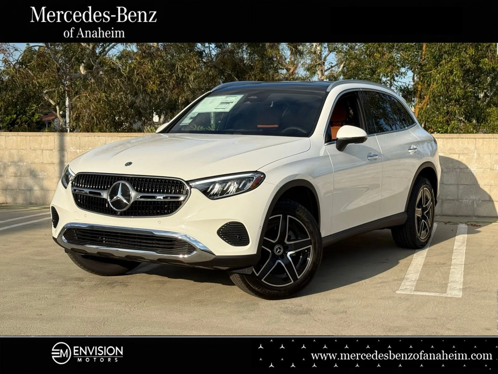 2026 Mercedes-Benz GLC GLC 300's photo