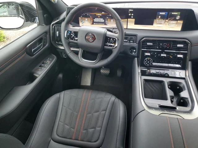 New 2026 Aspen White TriCoat / Super Black Two-tone Nissan PRO-4X® image 7